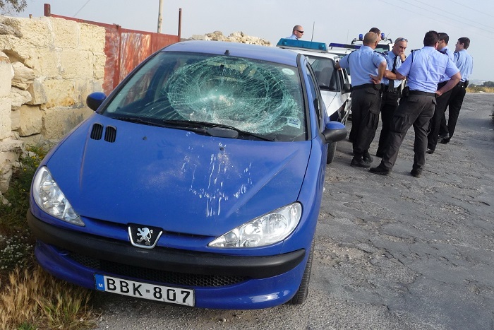 Auto CABS danneggiata da bracconieri a Malta